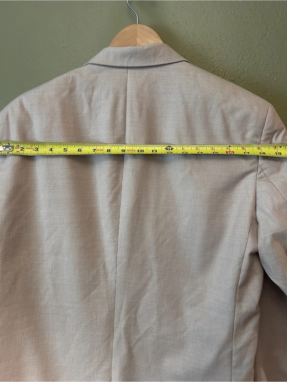 Joseph A Banks Beige Lightweight Men's Two-Button Blazer 44 Long